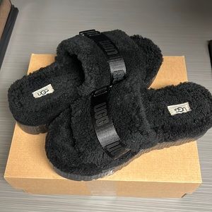 UGG FLUFFITA SLIDE SLIPPER